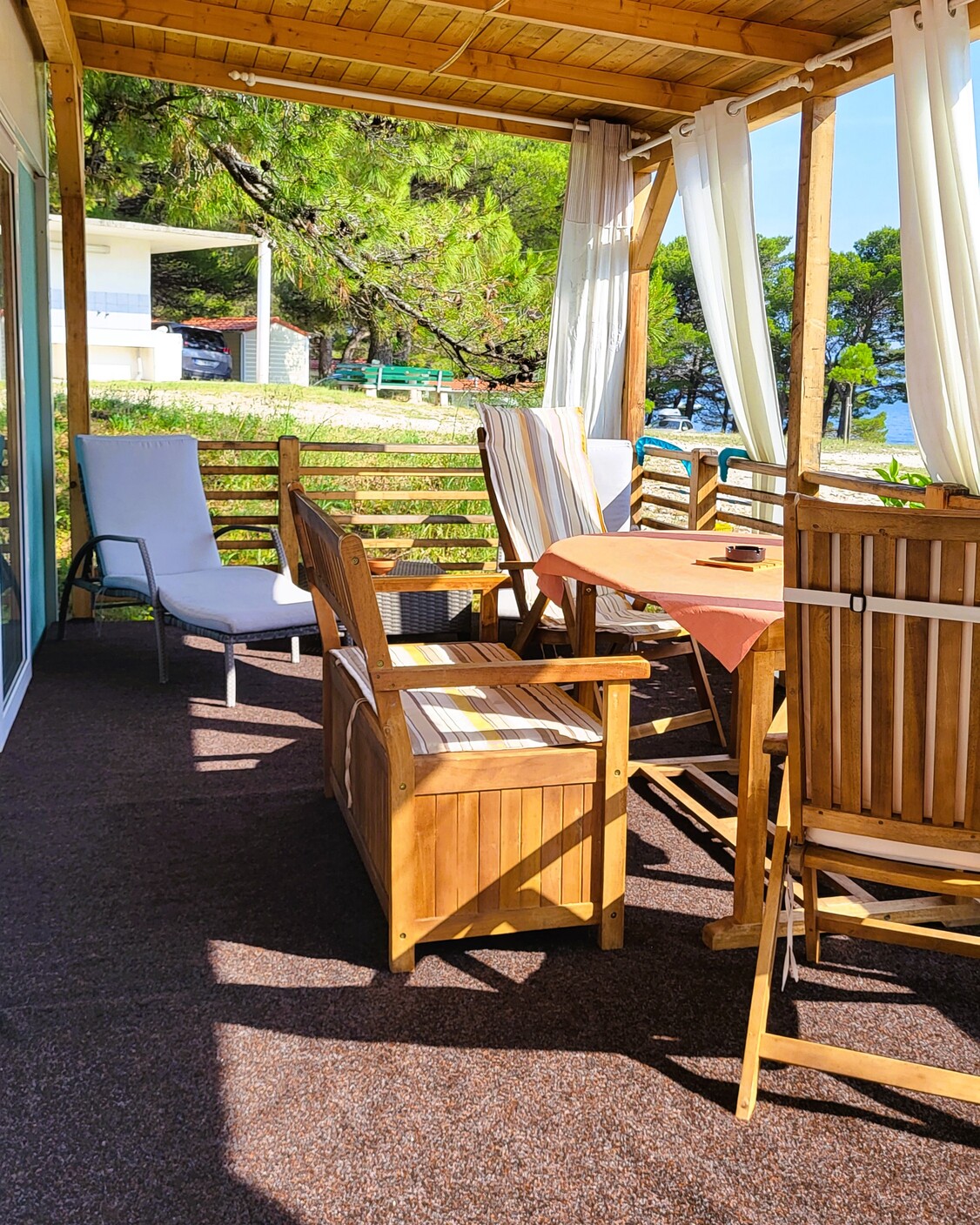 Red home – terrace